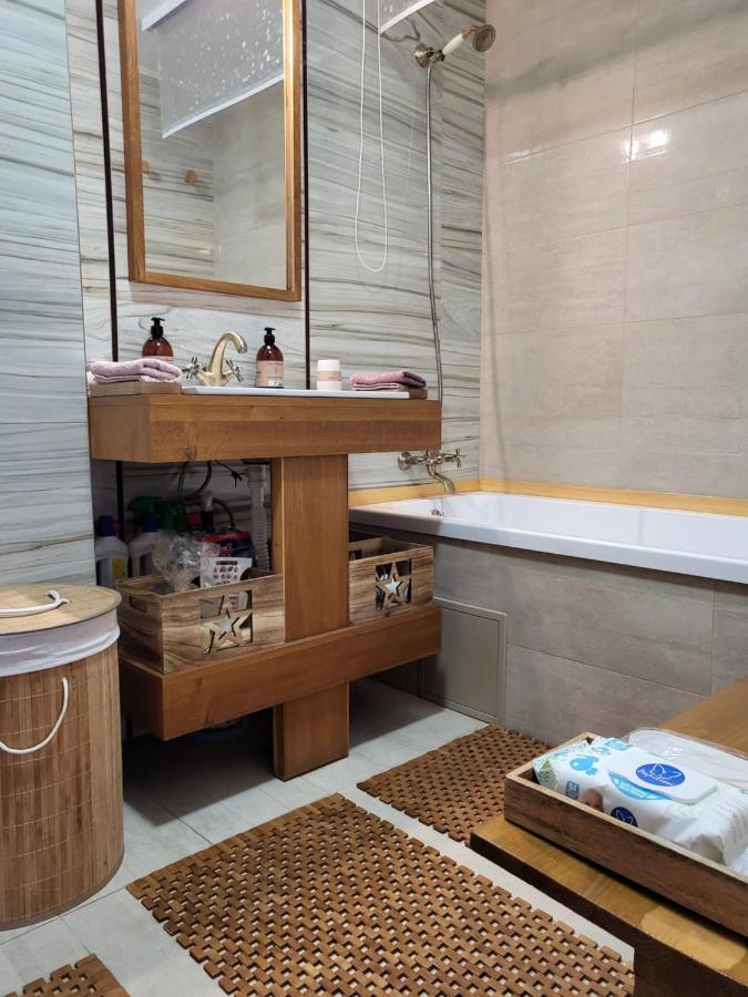 Art House Apartment ฟลอเรชติ ภายนอก รูปภาพ